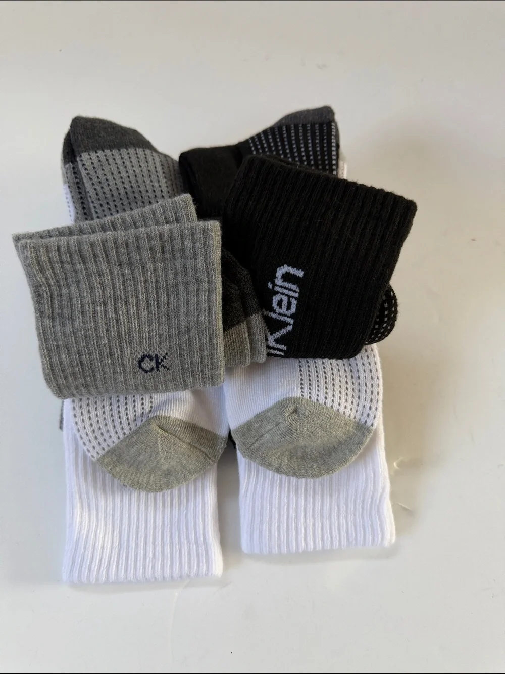 New Calvin Klein Men’s 5 Pairs Cushion Crew Socks